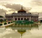 Lucknow Imambara, Images of Imambara, why is famous Lucknow